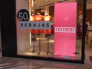 SEXO PULICO EN TIENDA DE ROPA (ZARA) EL NO RESISTE UNA ZORRA TAN ATREVIDA !