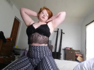 Chubby Red Head in Leggings Twerks and Reveals Her Sexy Little Thong 