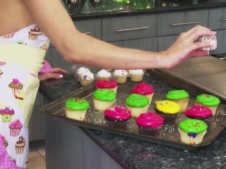 Aaliyah Love gets messy with cupcakes then plays w her sweet pussy