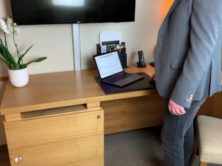 meeting break: hot workmate used by supervisor on a desk in a hotelroom