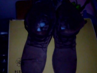 I cum in smelly Winter Boots of a hot Teen girl