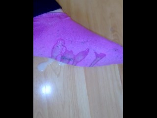 I cum on her Teen soles ( in sneakersocks)