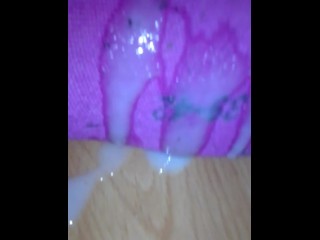 I cum on her Teen soles ( in sneakersocks)