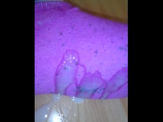 I cum on her Teen soles ( in sneakersocks)