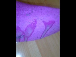 I cum on her Teen soles ( in sneakersocks)