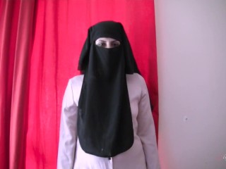 Arab Blowjob with Hijab