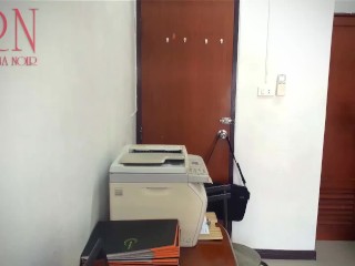 The secretary scans boobs and pussy on the MFP in the office!