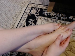 Lotioning Up My Feet | Rubbing and Massage