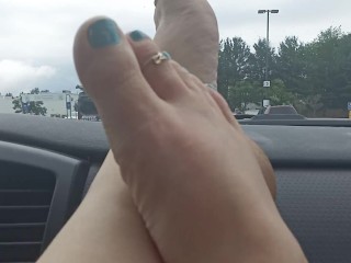 Bare feet in the grocery store parking lot