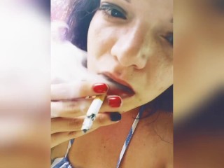 Just having a quick smoke ♡