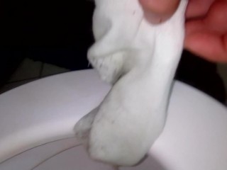 I Piss in stepsister's white ankle socks