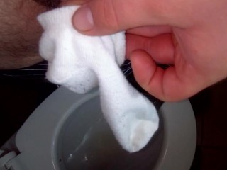 I Piss in stepsister's white ankle socks