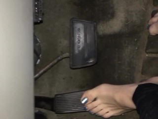mermaid toes pedal pumping