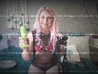 Bonni Good Reviews the ' Tantus ' Strap on Vamp Kit: You're not bad at pegging you just need this!