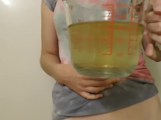 REQUESTED! Pissing in a measuring cup sooo full!