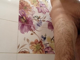 I love jerking off in the bathroom, pissing in the bathroom, washing my dick, ass ... I wish my wife