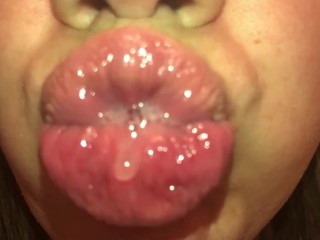 Juicy Lips in Slow Motion 