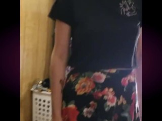 Sexy Wife Sucks Me After Work Ask to Film