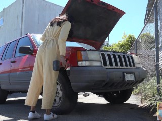 Stuck Fetish on Labor Day - Viva Athena gets stuck in a truck.