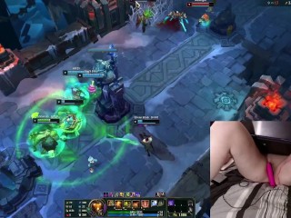 GER Gamer Girl playing LoL with a vibrator between her legs League of Legends #21 Luna