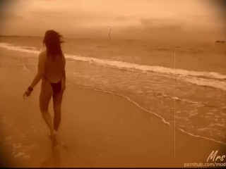 Hot Busty 1920s Vintage Style Beach Babe takes off Bikini