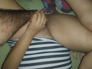 mi esposo me trae a su amigo peludo para que me la meta toda y dejarme mojada 