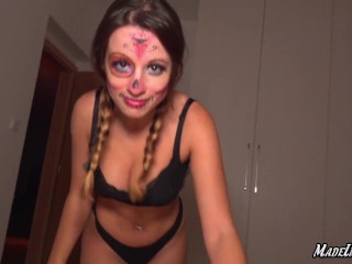 Especial HALLOWEEN  Ninfómana ANAL quiere una gran polla dentro de su culo