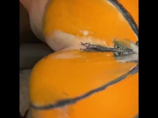 Pumpkin ass shaking, he could not help himself. 