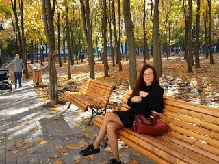 Warm Autumn- NO PANTIES # Up Coat NO PANTIES in Public Park