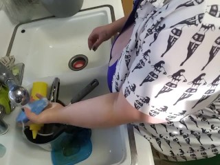 BBW Washing the Dishes