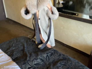 Luxury escort gives me a nice ride in hotel room and second cum