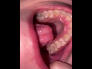 Mouth tour. Uvula and teeth 