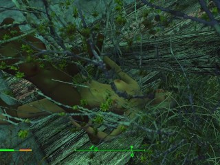 Has persuaded the blonde for lesbian sex in the bushes | Fallout