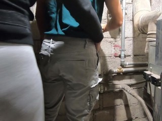 wife gets fucked by the plumber and gets cum on her ass like a slut ( amateur )