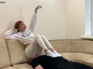 Full Weight Facesitting In Sporty Yoga Pants With Mistress Kira and Chair [PREVIEW]