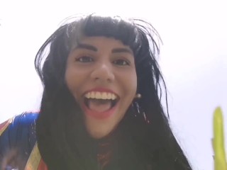 Giantess Débora tease and crush you (Español)