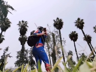 Giantess Débora tease and crush you (Español)