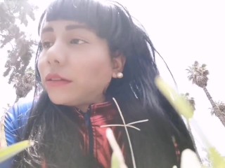 Giantess Débora tease and crush you (Español)