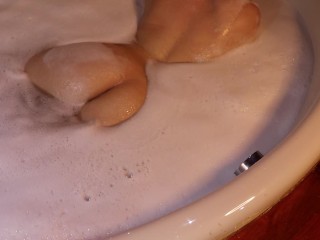 Hot girl getting fucked in the bath