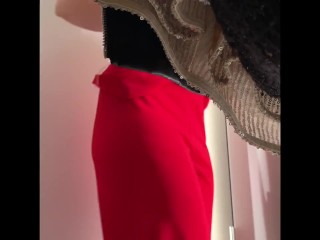 peep in the fitting room