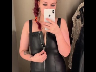 peep in the fitting room