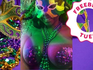 Jessica Grabbit Mardi Gras fun