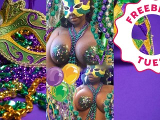 Jessica Grabbit Mardi Gras fun