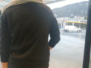 E alla fine questa strafiga arrapata si fa scopare nel cesso di un autogrill Part 3