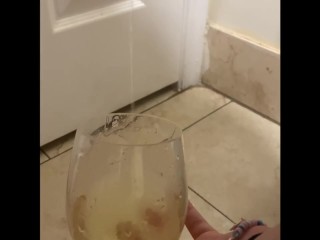 All for you babe drink up mwah (4K glass peeing I peed all over the floor)  