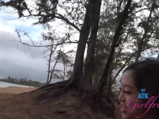 Blowjob on the beach and some fun on a trip to Hawaii (Alexia Anders) POV - PEE fun!