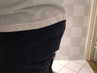 Pissing