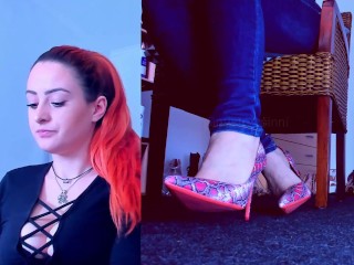 Mistress Inni - Heels boobs or feet