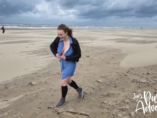 Risky public outdoor flashing & fucking my dildo on the beach