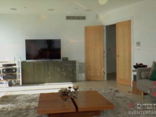 Hannah Shaw likes to tease and play with a dick